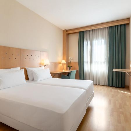 NH Leganes Hotel Bagian luar foto