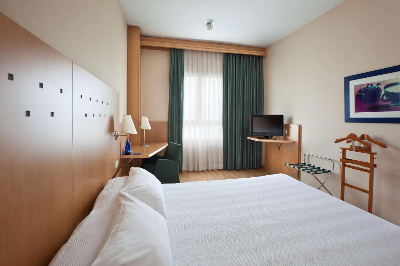 NH Leganes Hotel Bagian luar foto