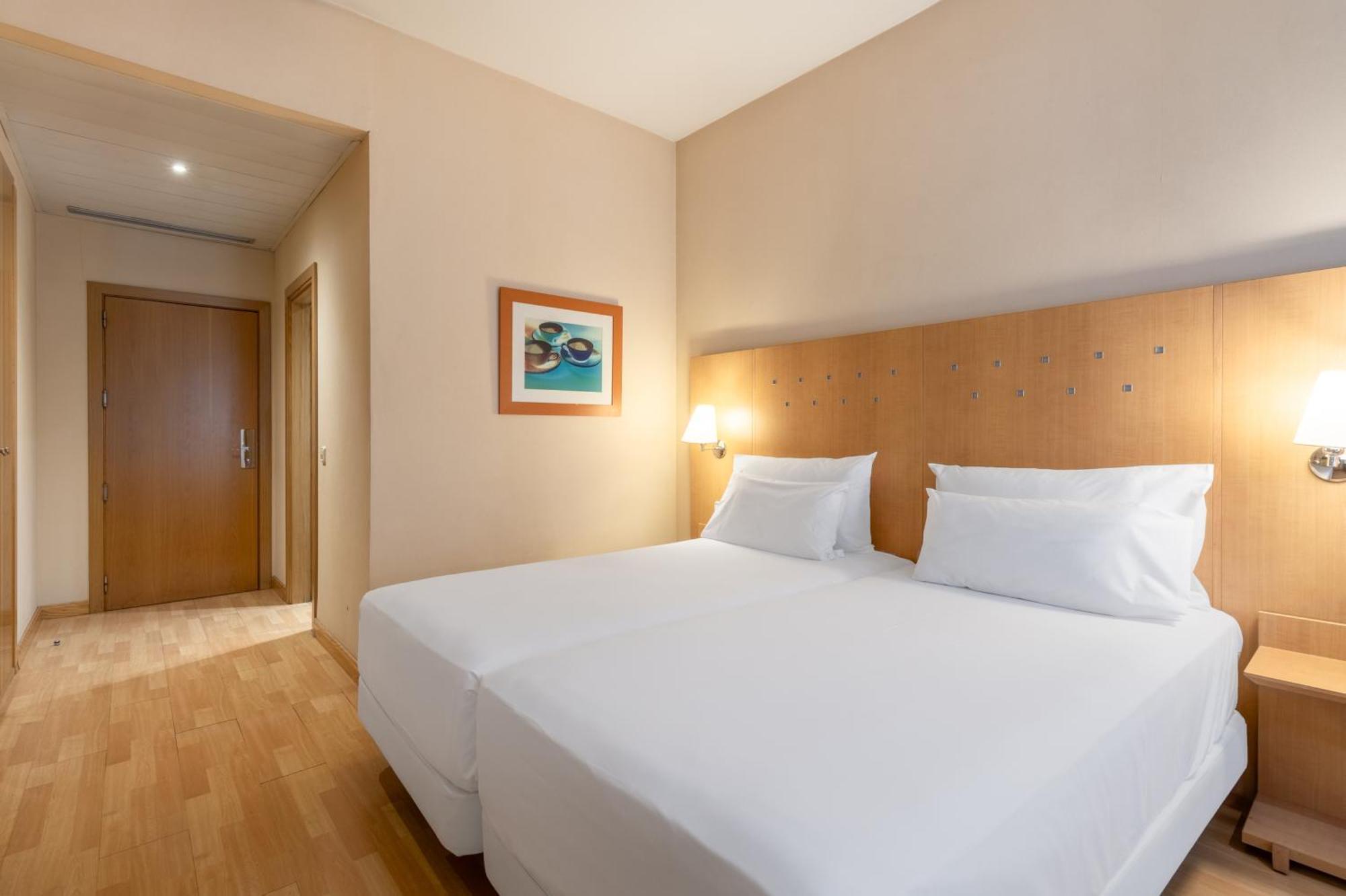 NH Leganes Hotel Bagian luar foto
