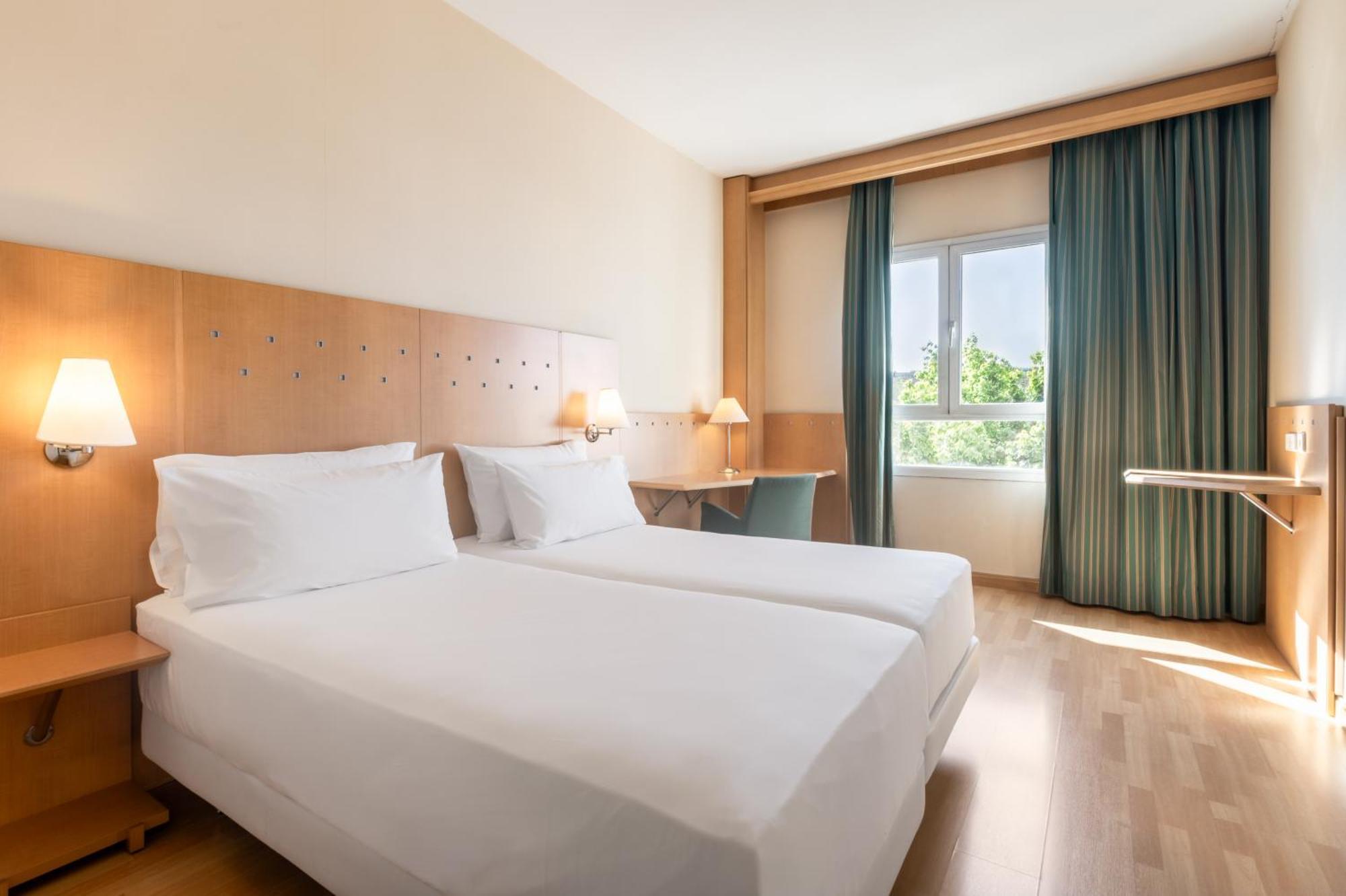 NH Leganes Hotel Bagian luar foto
