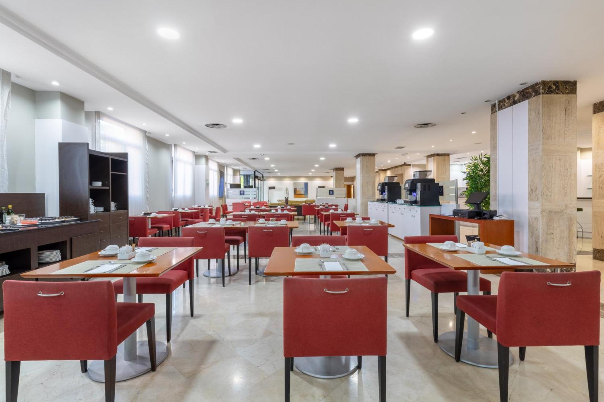 NH Leganes Hotel Bagian luar foto