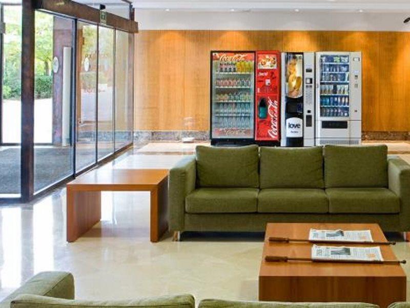 NH Leganes Hotel Bagian luar foto