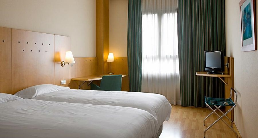 NH Leganes Hotel Bagian luar foto