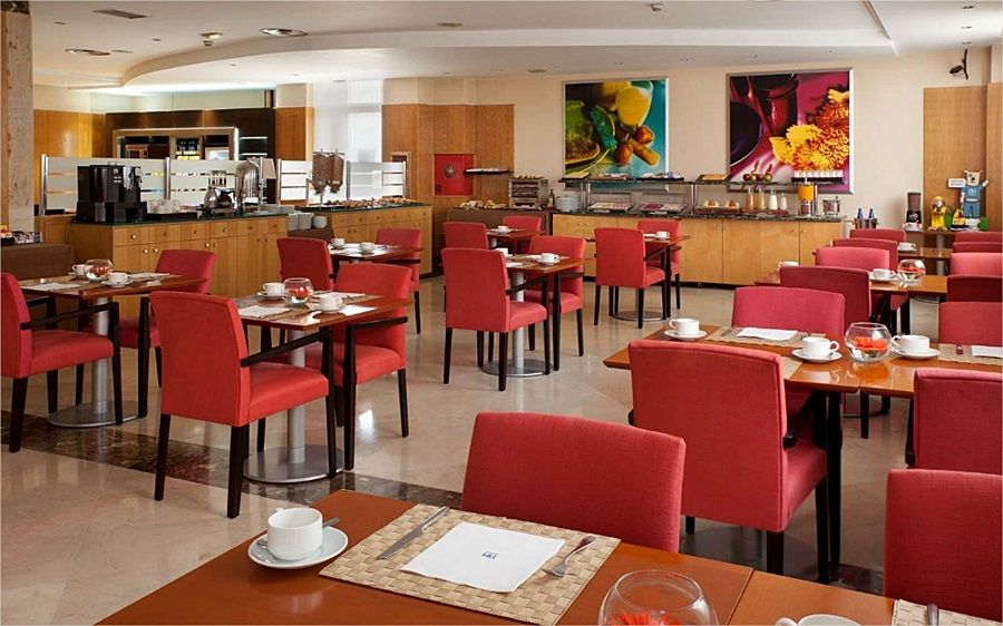 NH Leganes Hotel Bagian luar foto