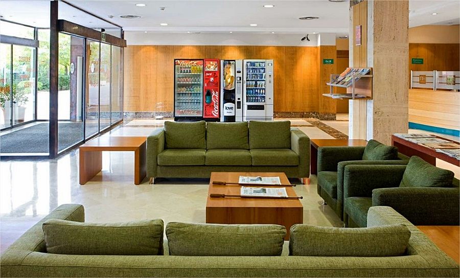 NH Leganes Hotel Bagian luar foto